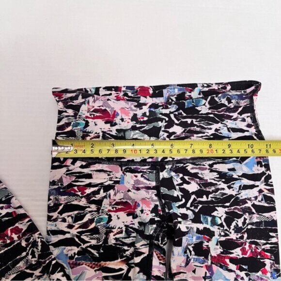 Lululemon  *  Wunder Under Tight 28" Leggings Culture Clash Multi EUC - Picture 5 of 15